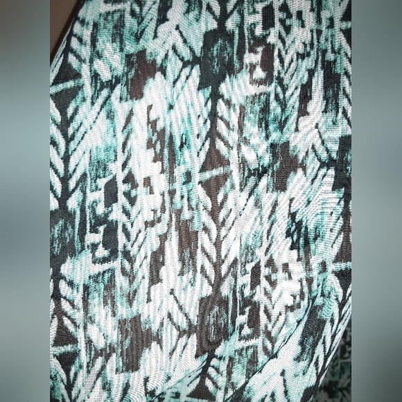 Maurice's Size 2/3 Plus Size Ikat Print Kimono Style Overlay Jacket With Fringe - Picture 3 of 8